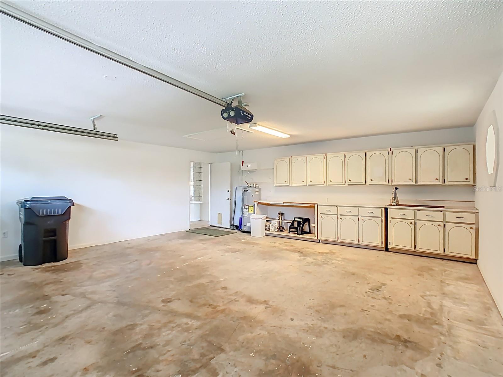 433 CANAL DR