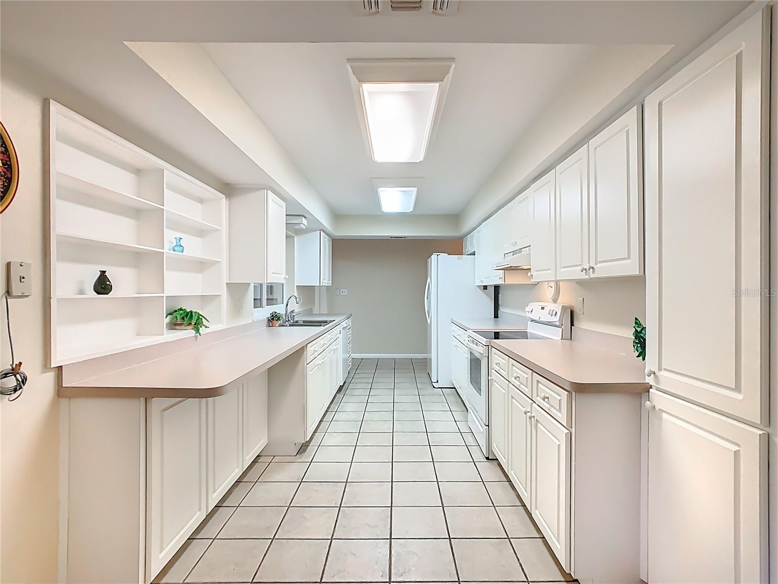 433 CANAL DR