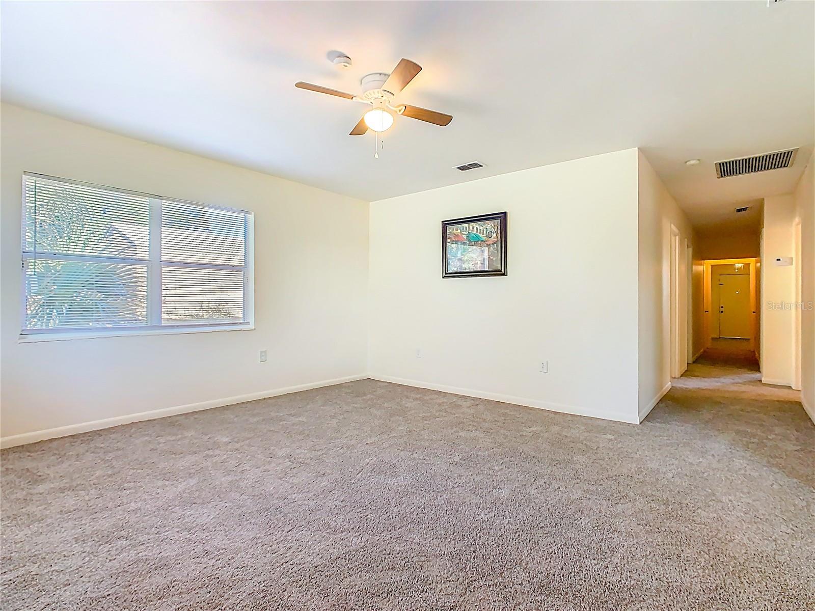 1061 HIAWATHA AVE