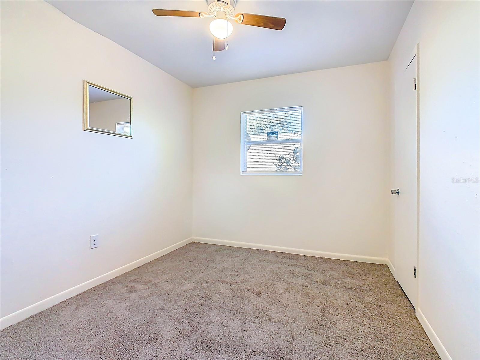 1061 HIAWATHA AVE