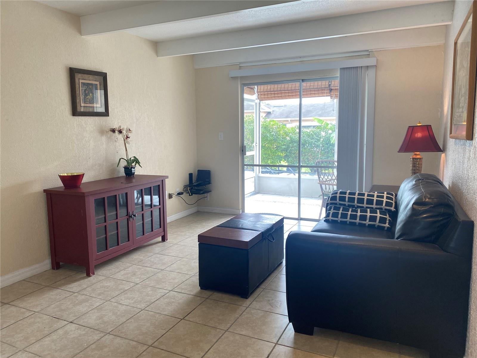 4409 CLUB CIR