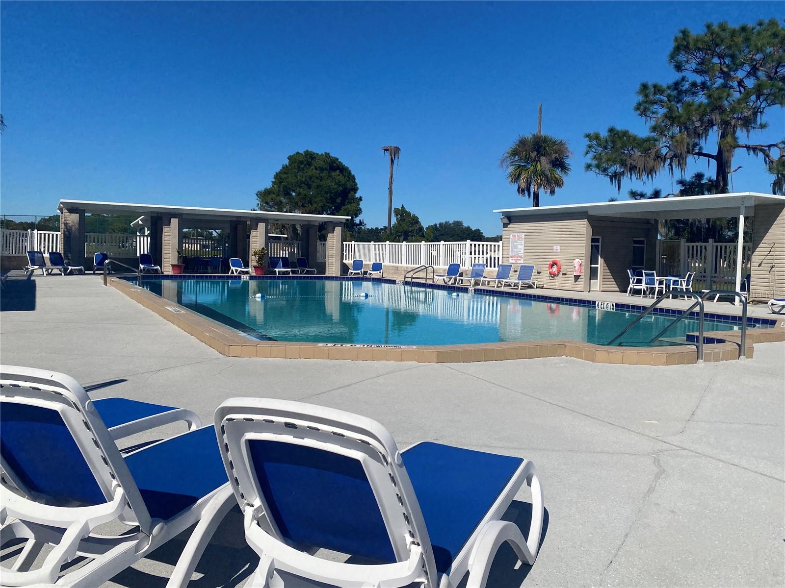 4409 CLUB CIR