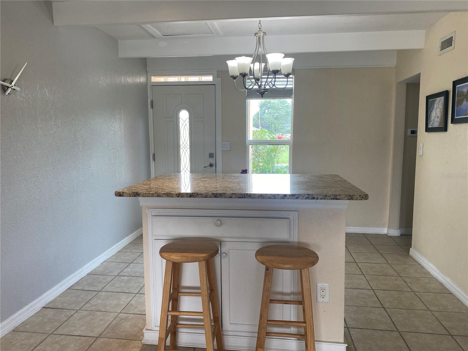4409 CLUB CIR