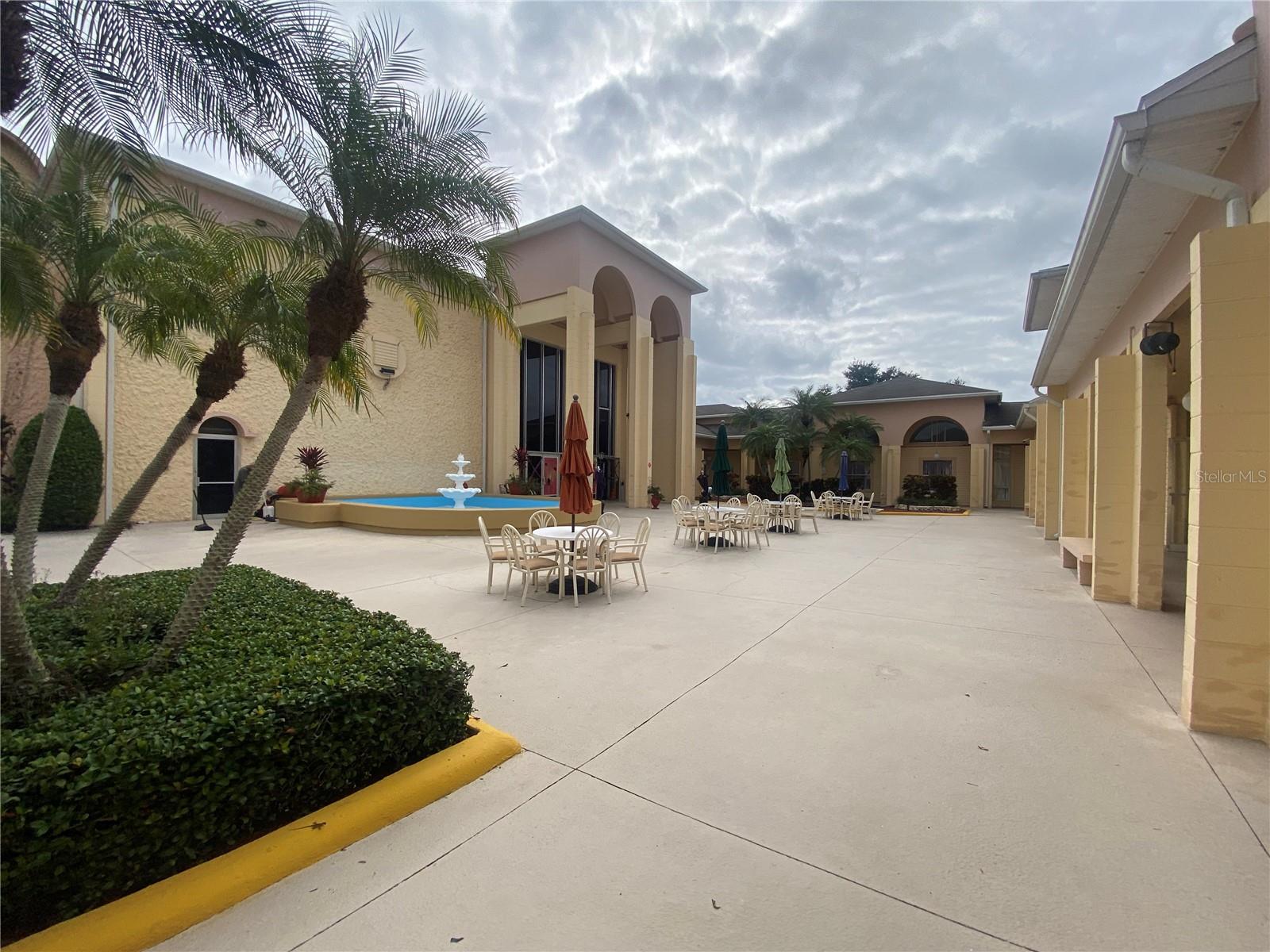 4409 CLUB CIR