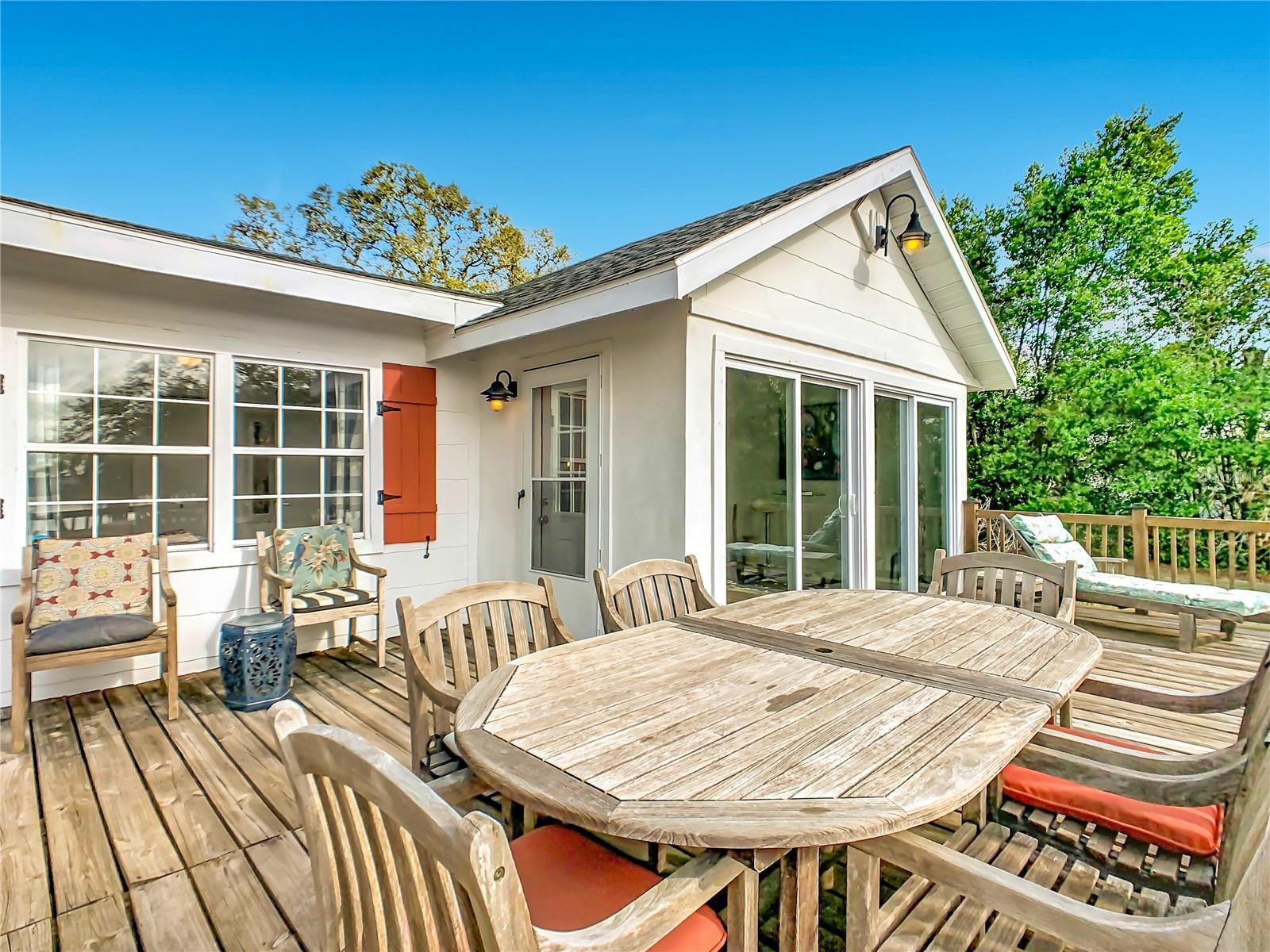 1124 SAINT ANNE SHRINE RD