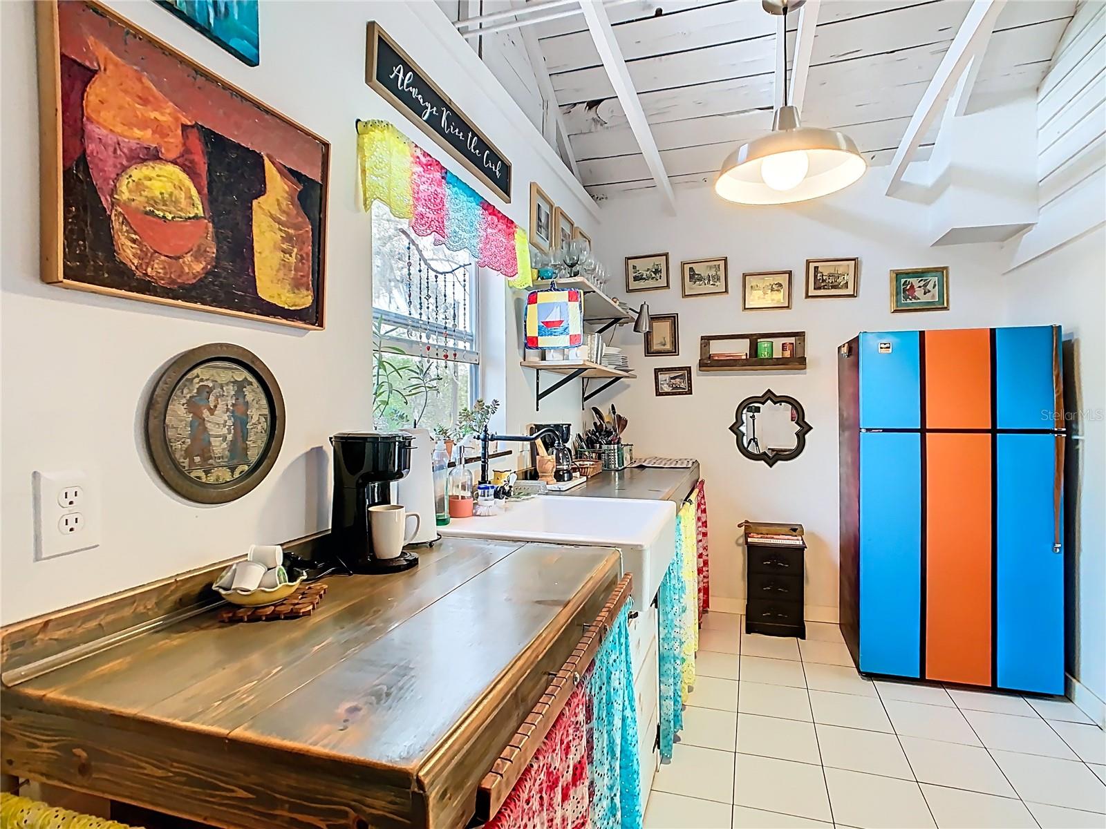 1124 SAINT ANNE SHRINE RD