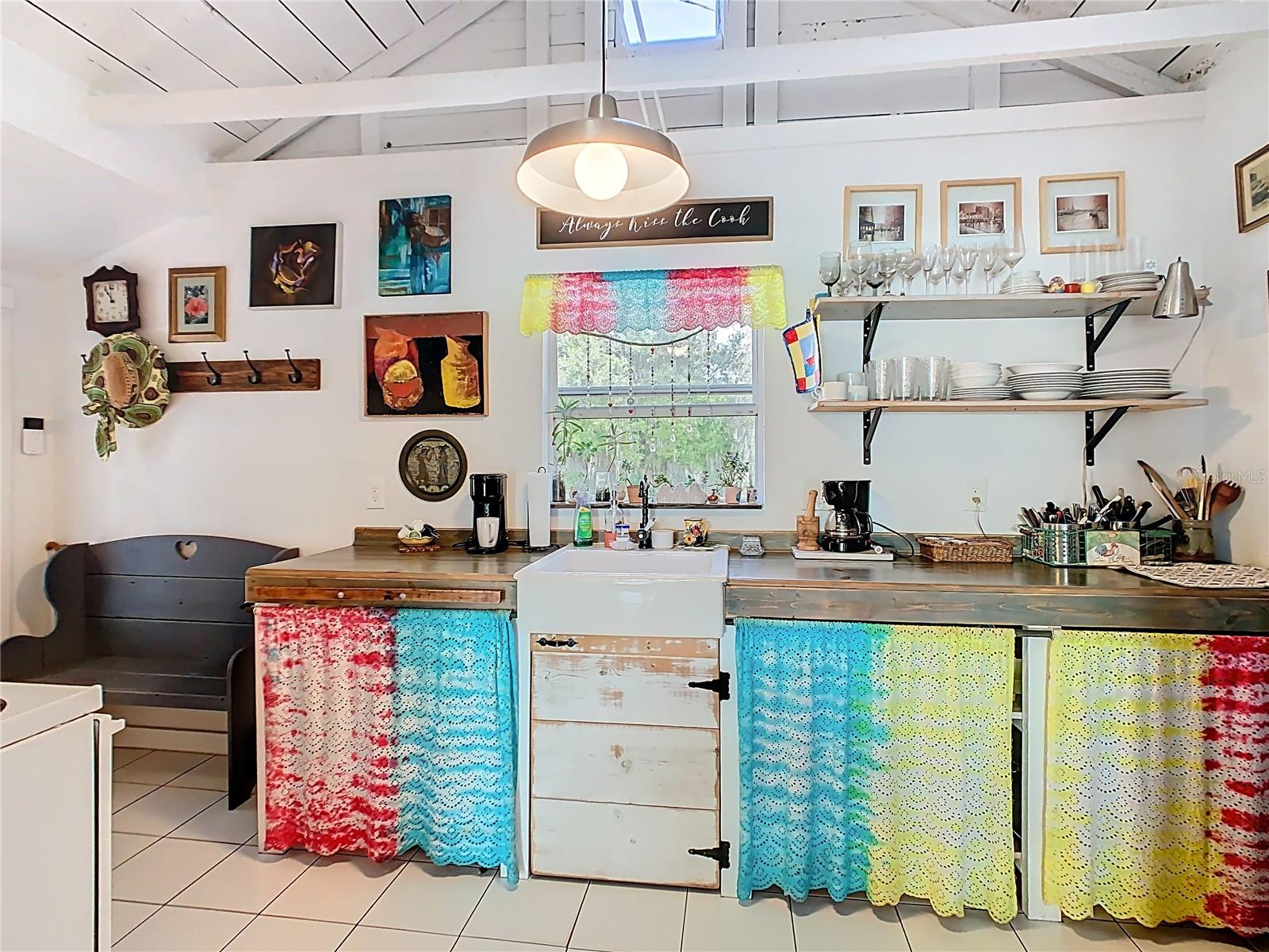 1124 SAINT ANNE SHRINE RD