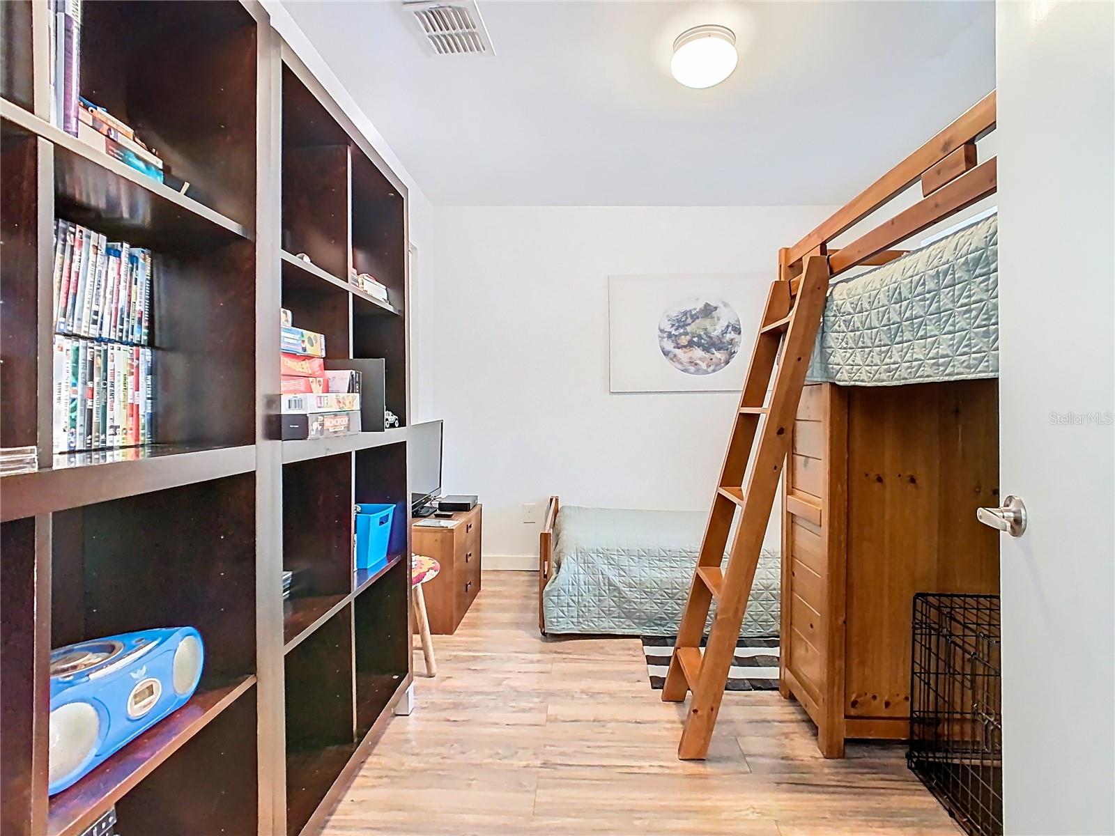 1124 SAINT ANNE SHRINE RD