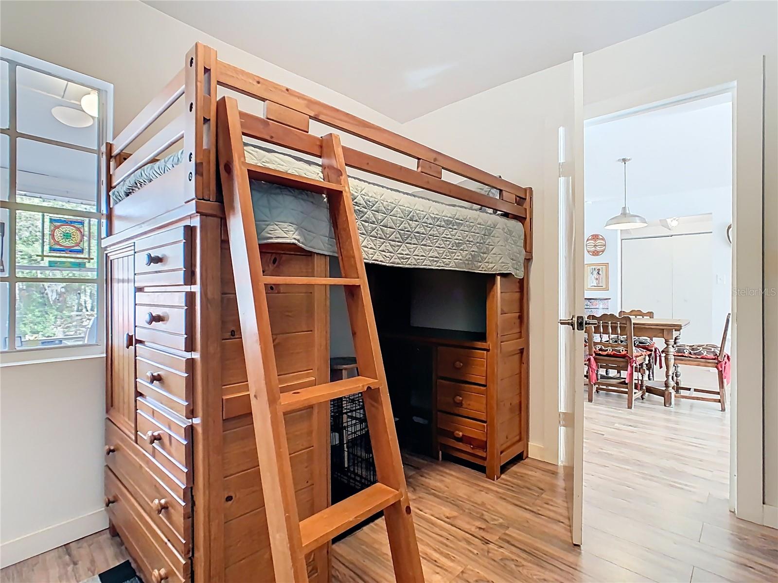 1124 SAINT ANNE SHRINE RD