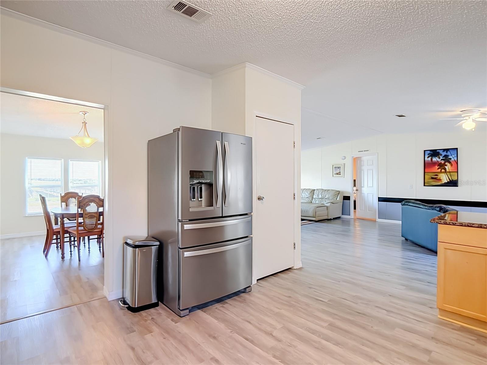 202 WAVERLY LOOP