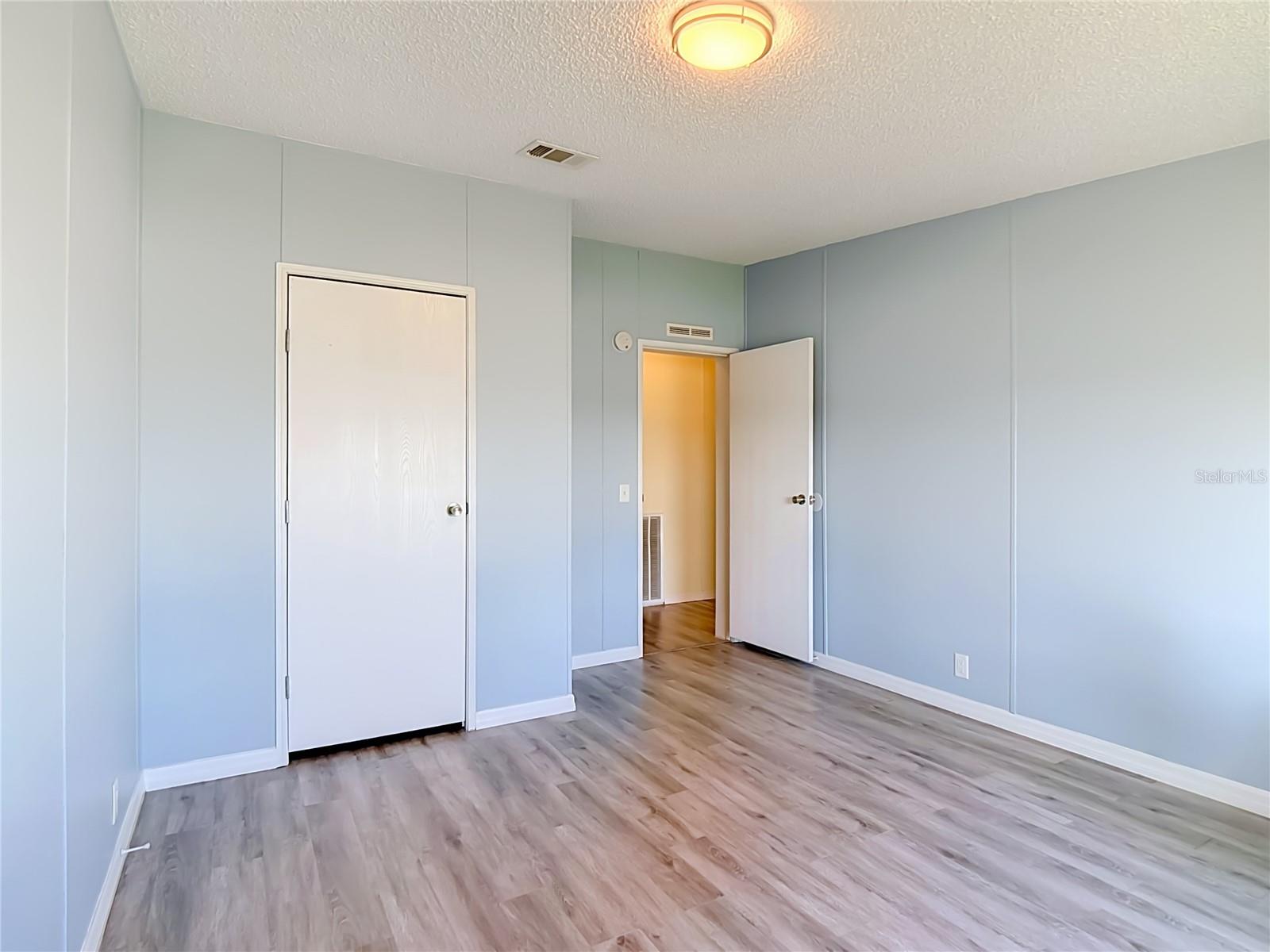 202 WAVERLY LOOP