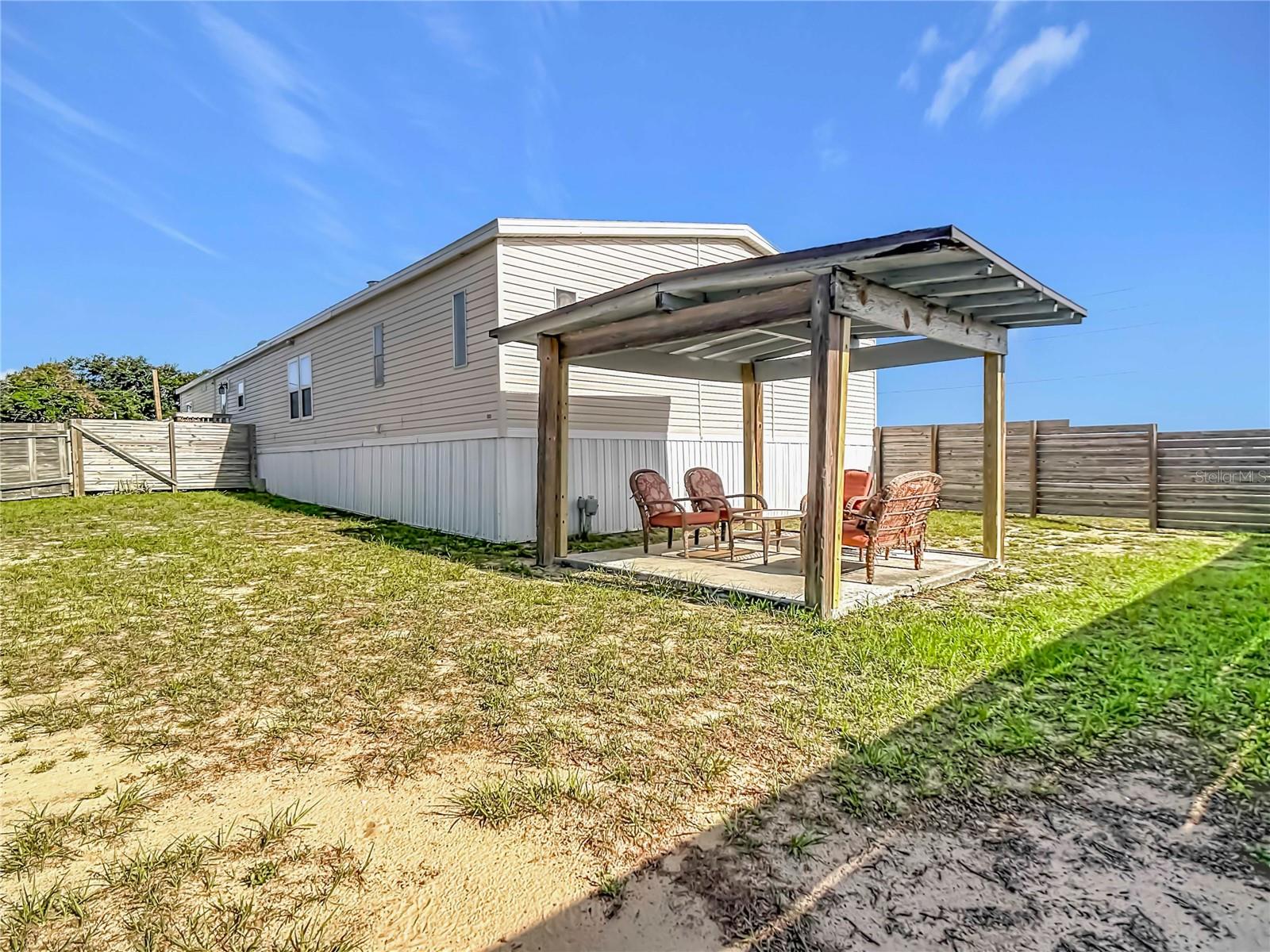 202 WAVERLY LOOP