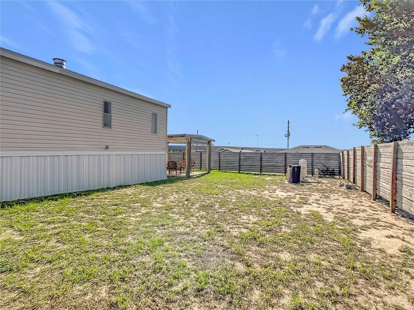 202 WAVERLY LOOP