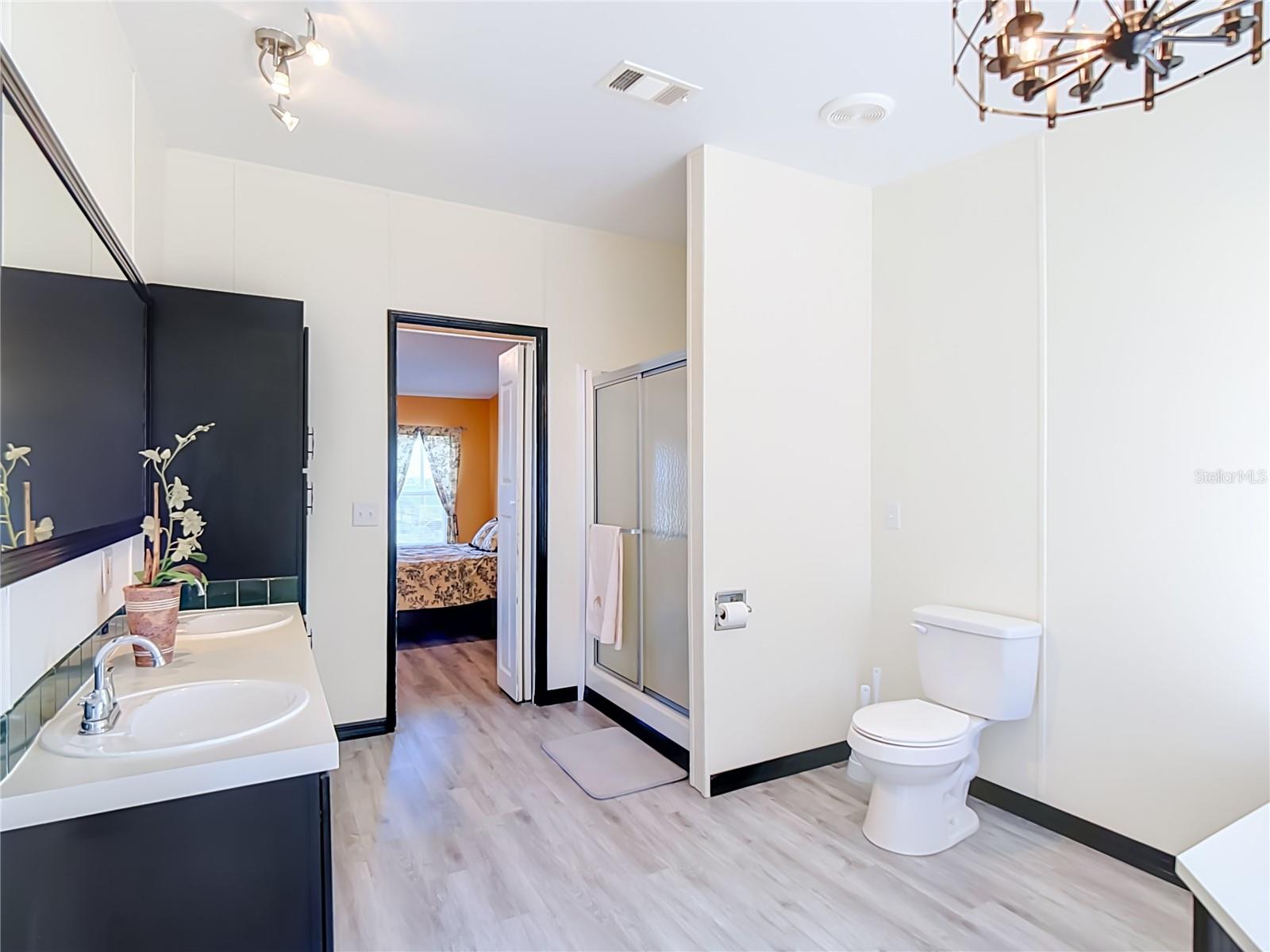 202 WAVERLY LOOP