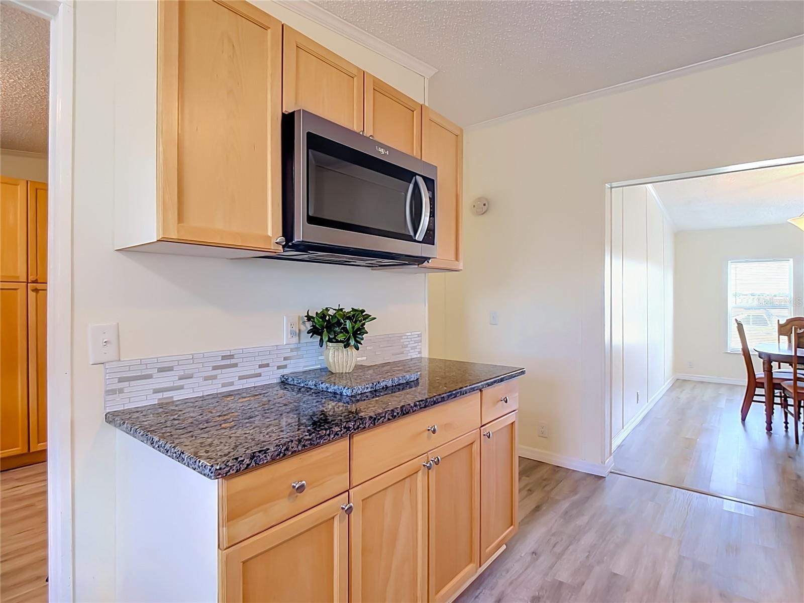 202 WAVERLY LOOP