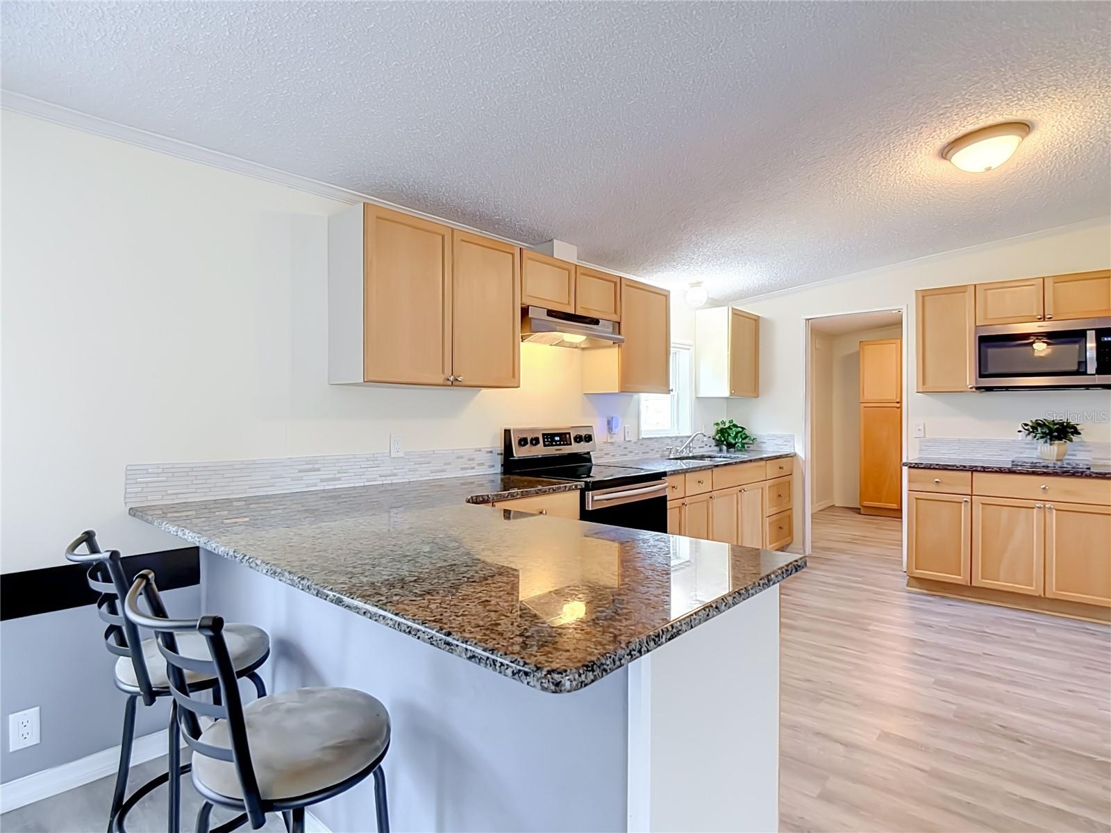 202 WAVERLY LOOP