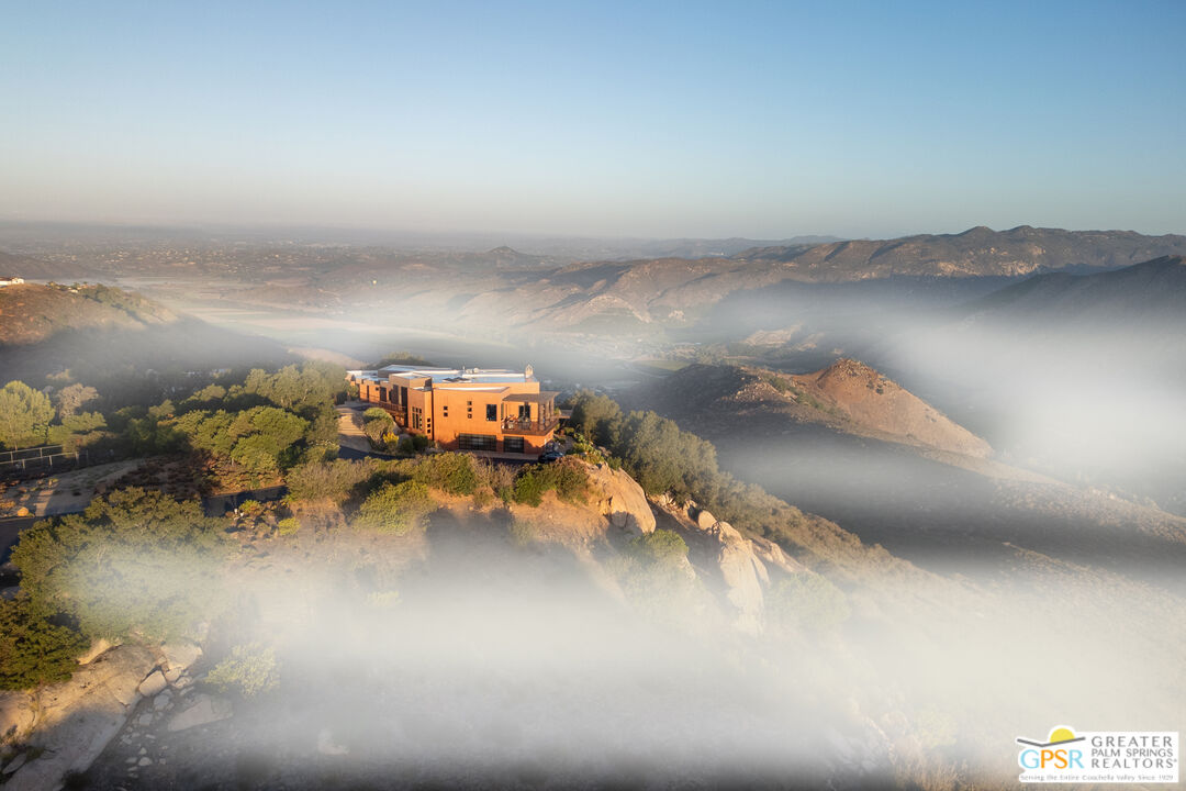 19210 Highland Hills Dr Unit: 10