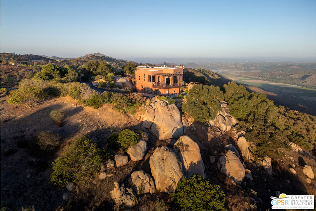 19210 Highland Hills Dr Unit: 10