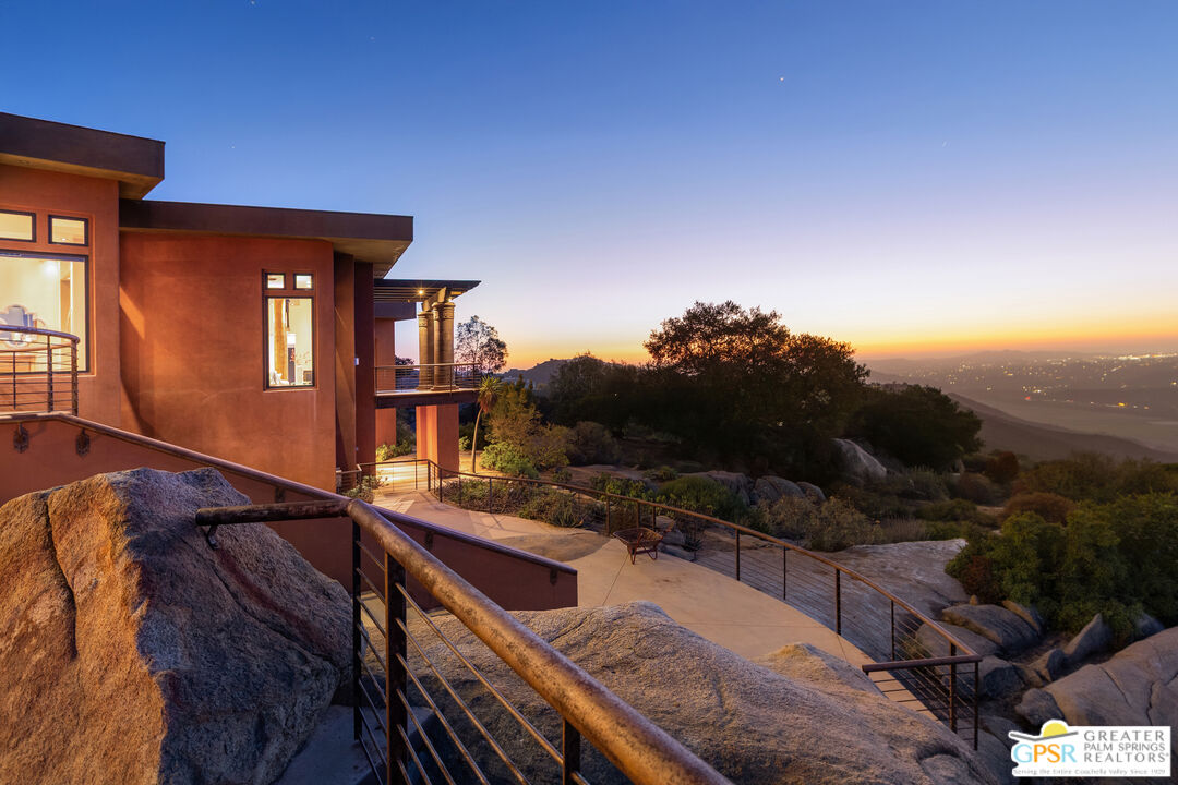 19210 Highland Hills Dr Unit: 10