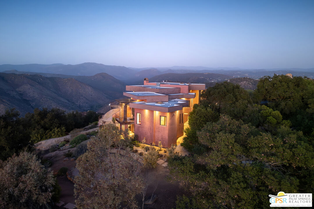 19210 Highland Hills Dr Unit: 10