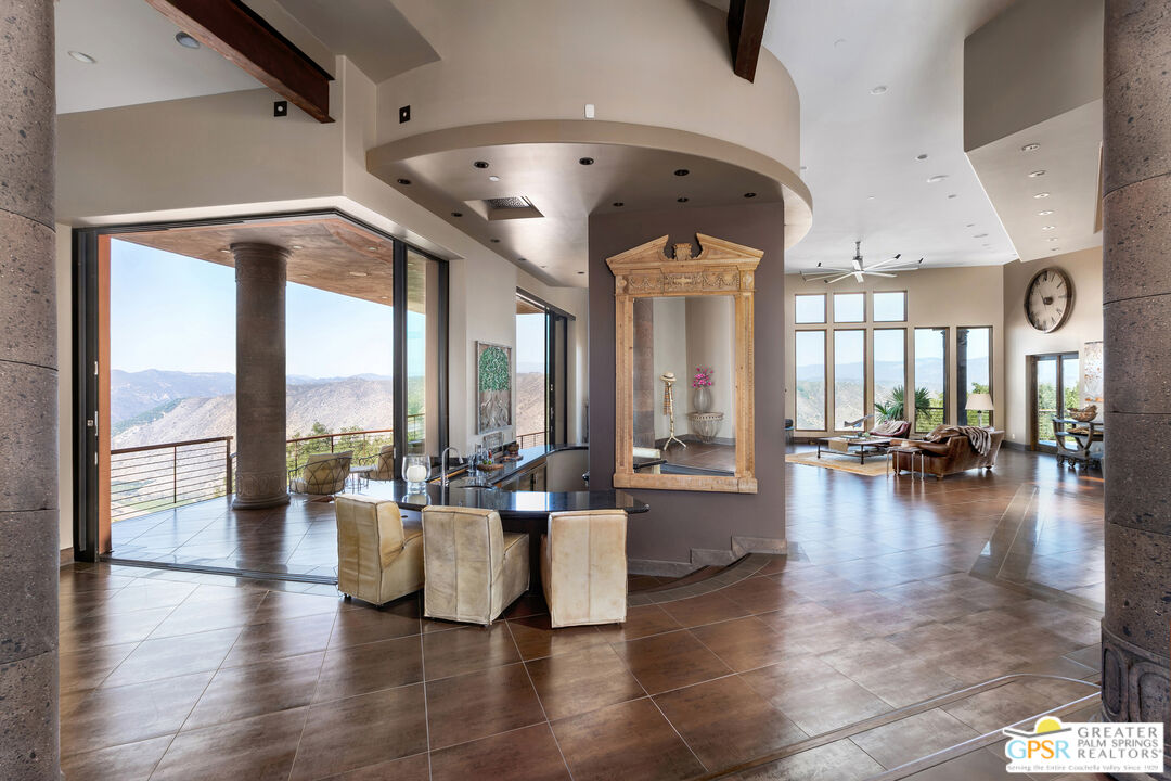 19210 Highland Hills Dr Unit: 10