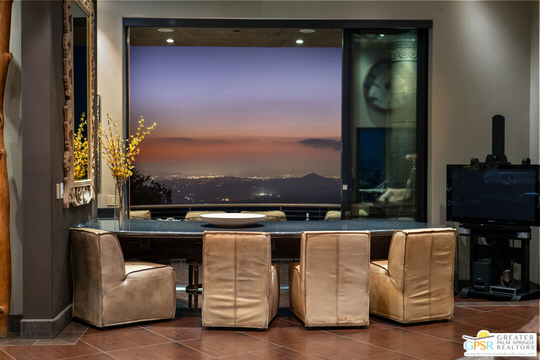 19210 Highland Hills Dr Unit: 10