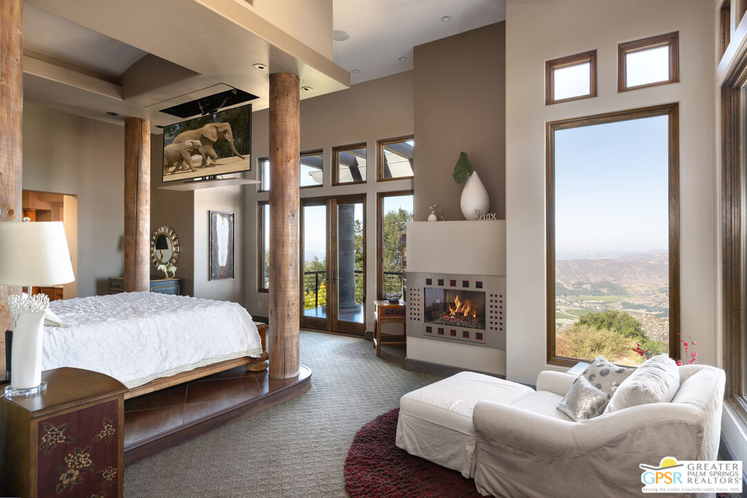 19210 Highland Hills Dr Unit: 10