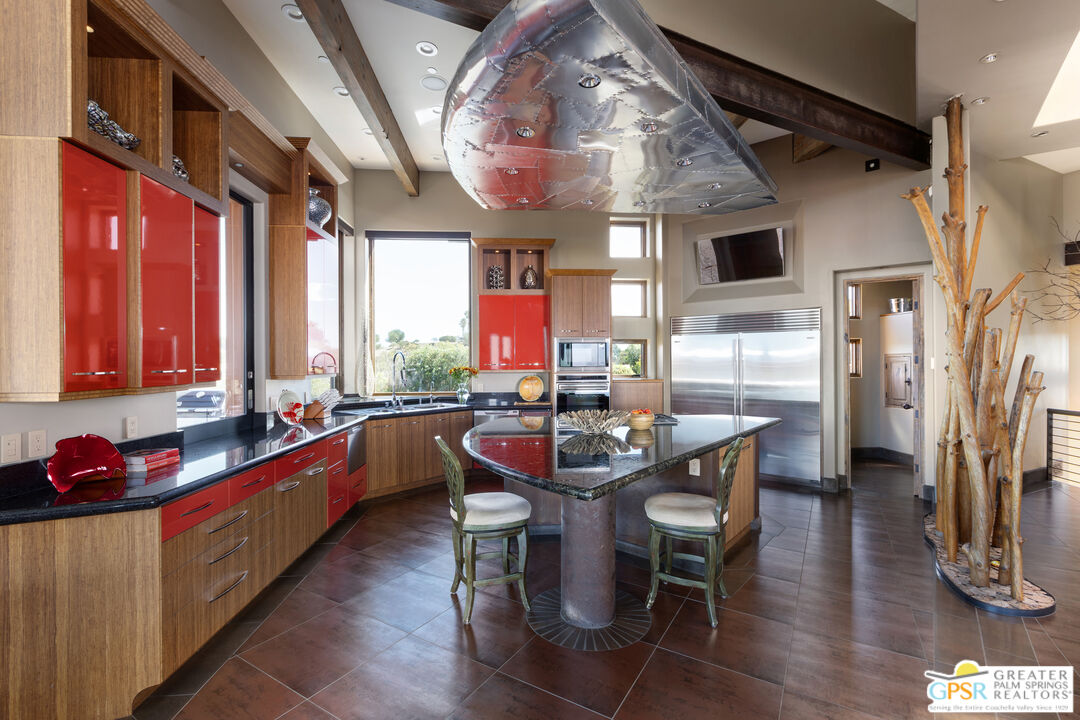 19210 Highland Hills Dr Unit: 10