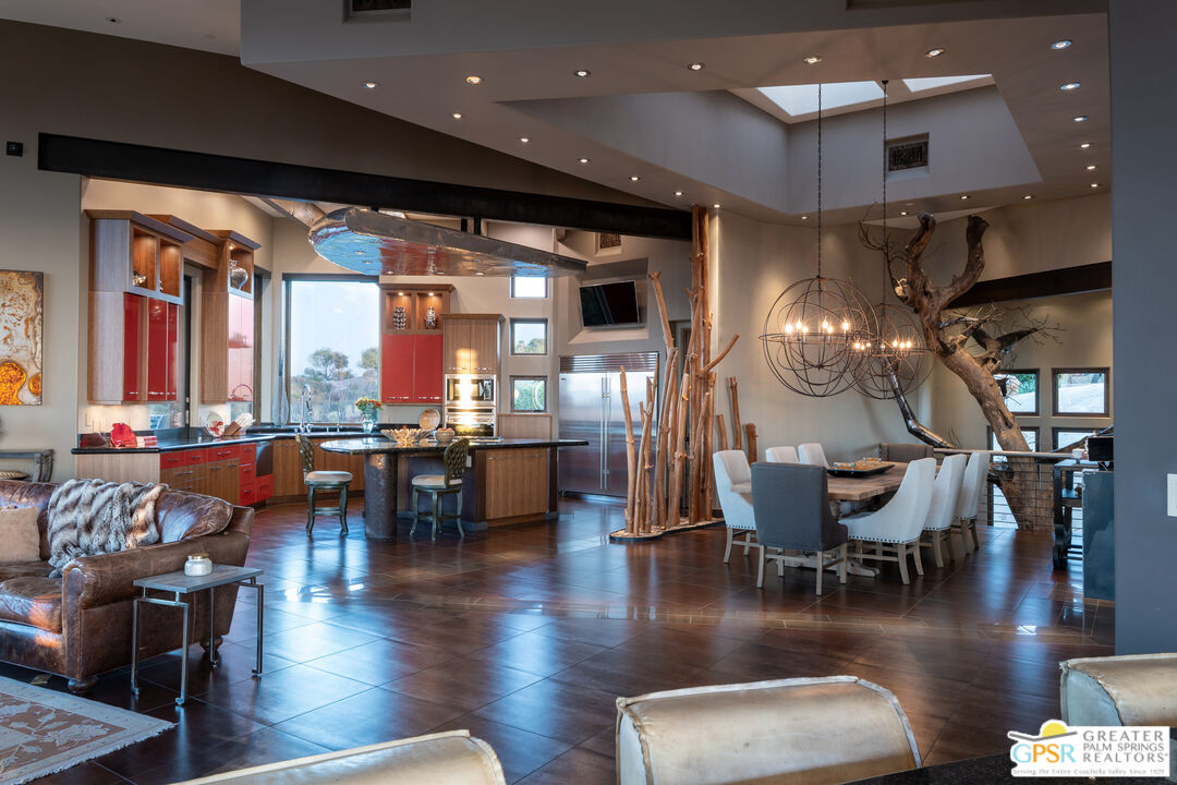 19210 Highland Hills Dr Unit: 10