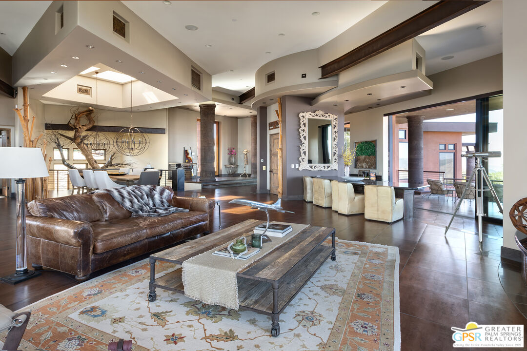 19210 Highland Hills Dr Unit: 10