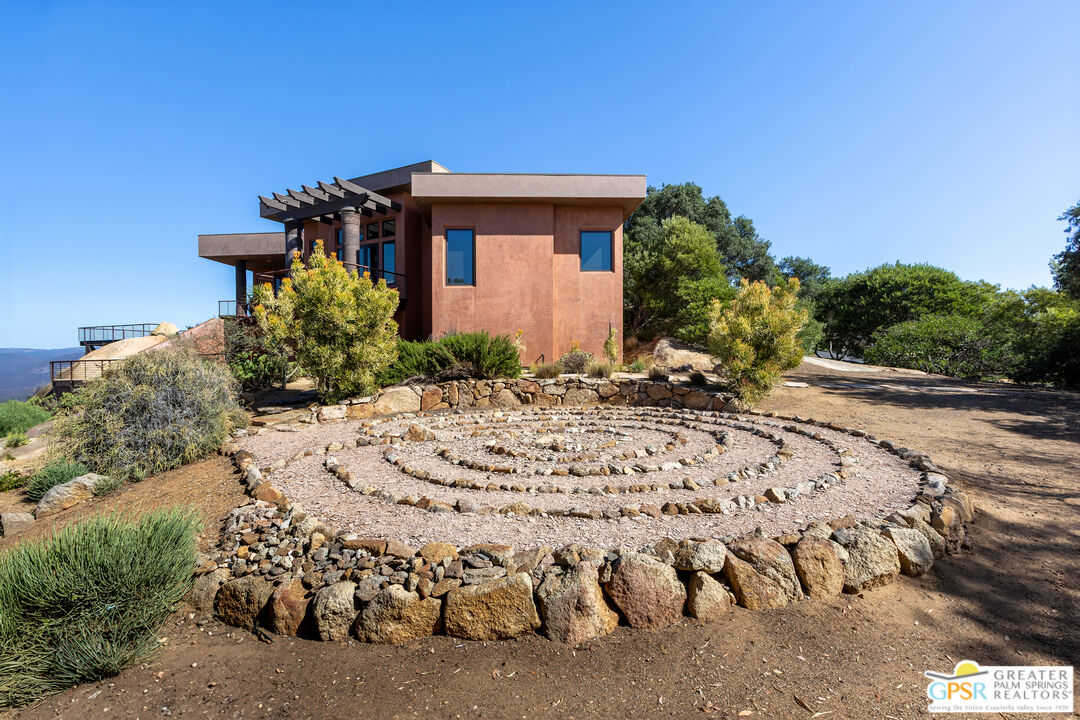 19210 Highland Hills Dr Unit: 10