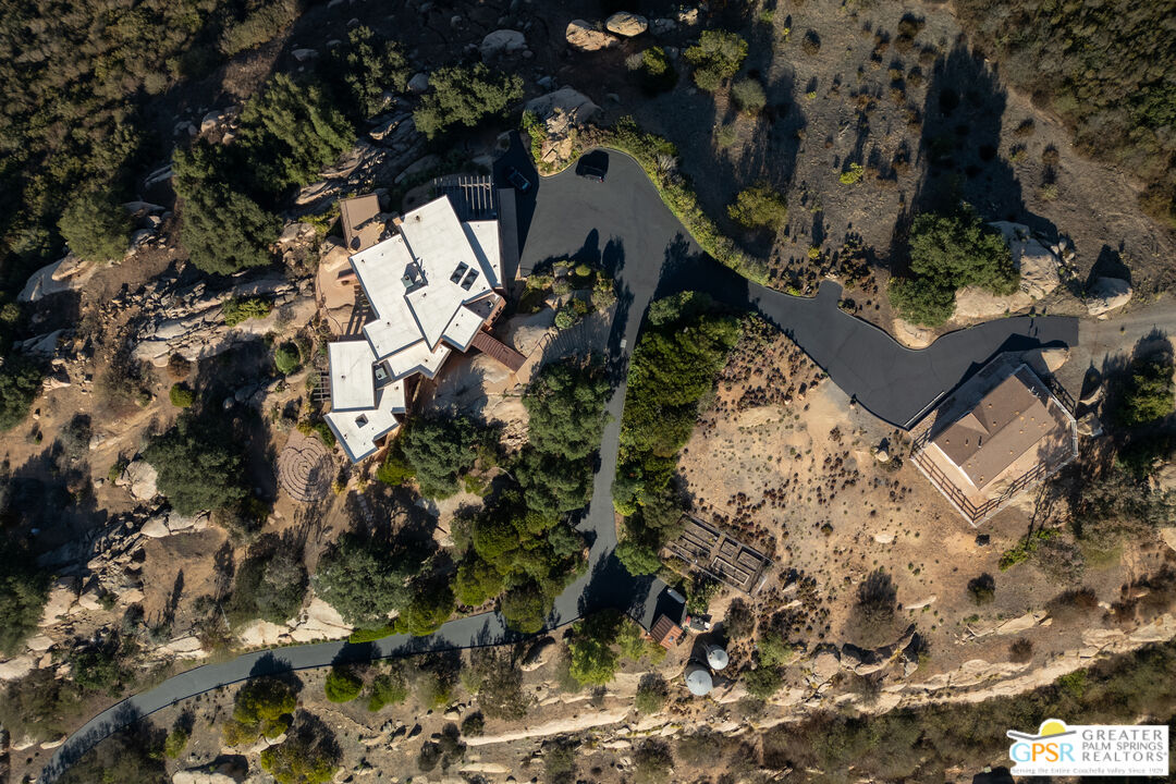 19210 Highland Hills Dr Unit: 10