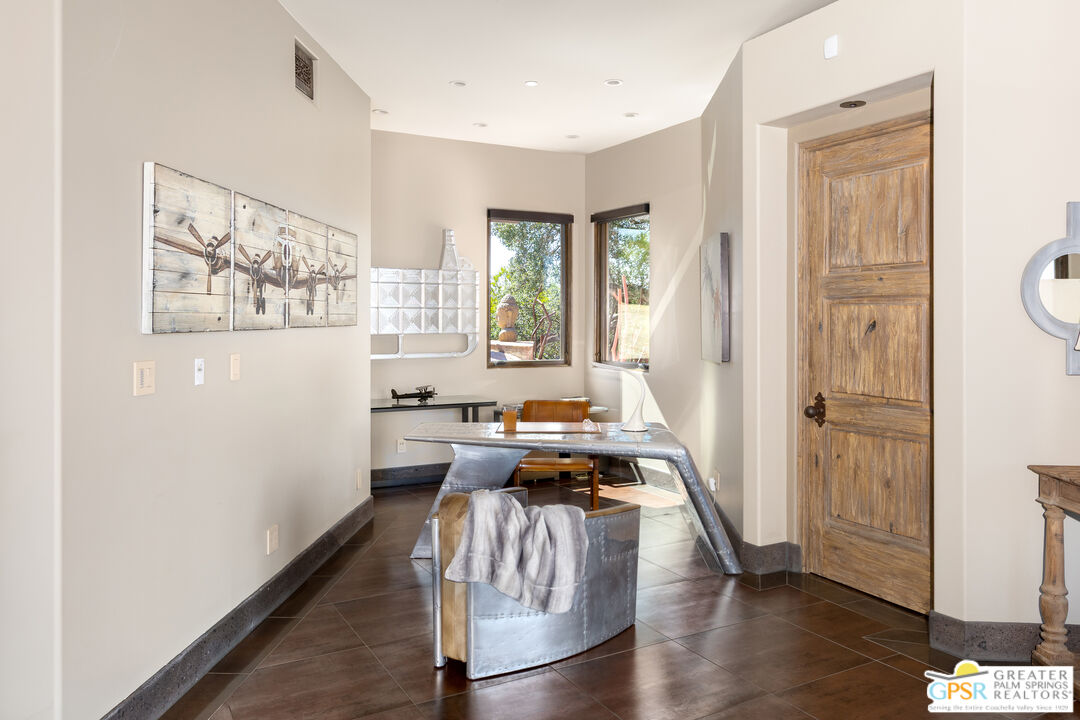 19210 Highland Hills Dr Unit: 10