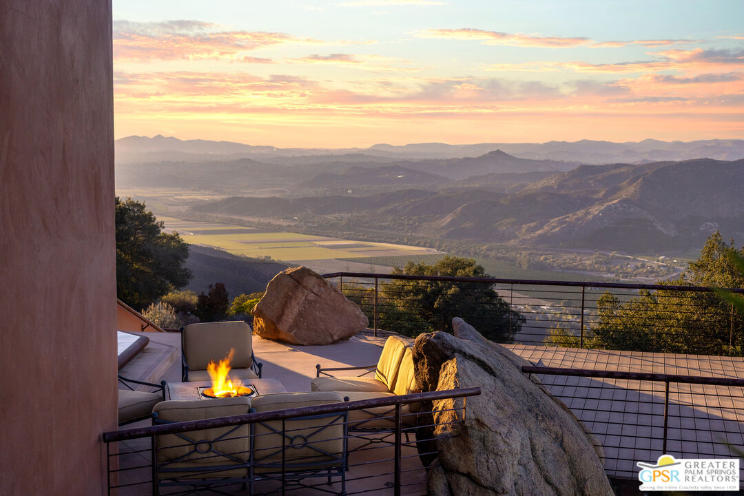 19210 Highland Hills Dr Unit: 10