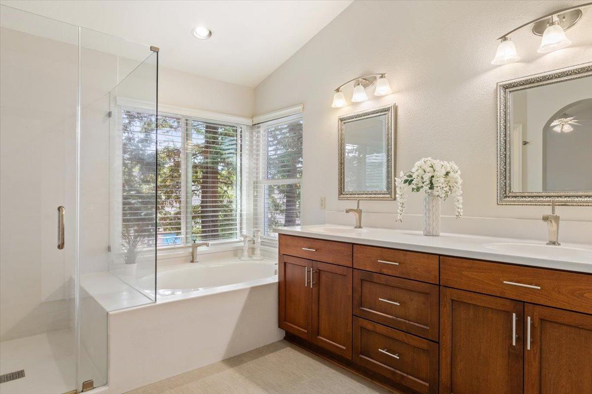 5629 Glen Oaks Drive