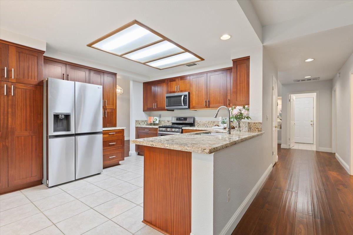 5629 Glen Oaks Drive