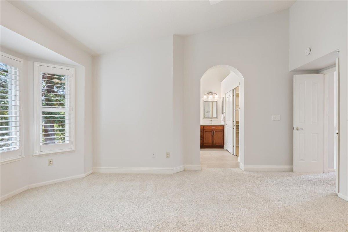 5629 Glen Oaks Drive