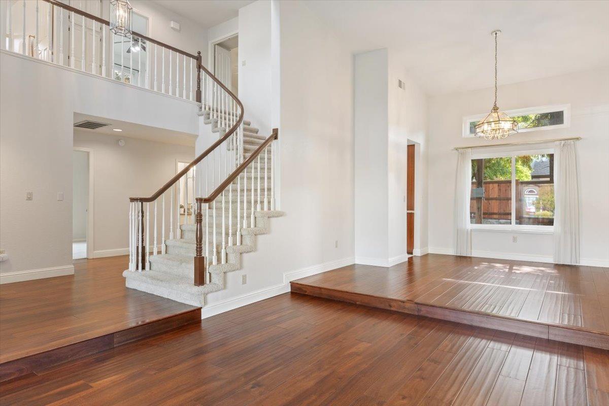 5629 Glen Oaks Drive