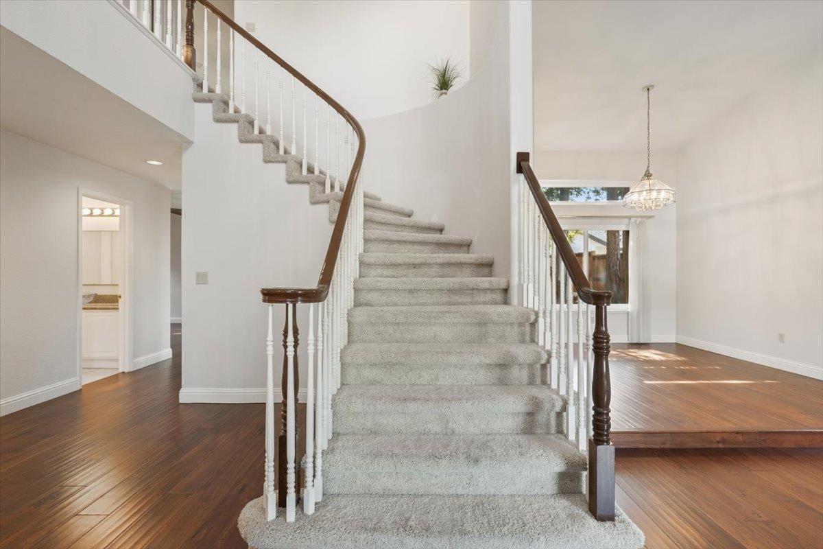 5629 Glen Oaks Drive