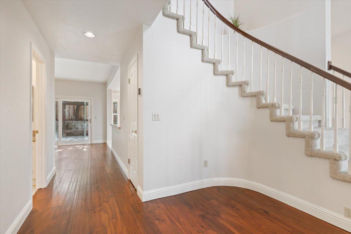 5629 Glen Oaks Drive