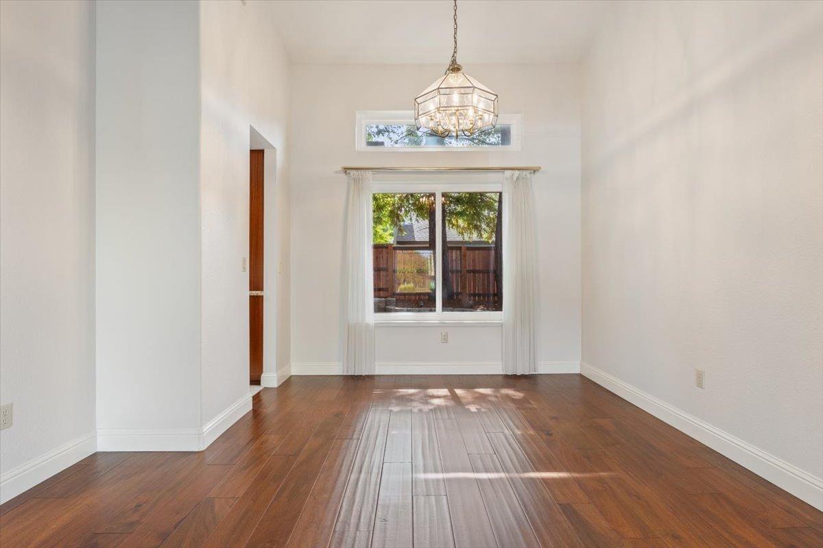 5629 Glen Oaks Drive