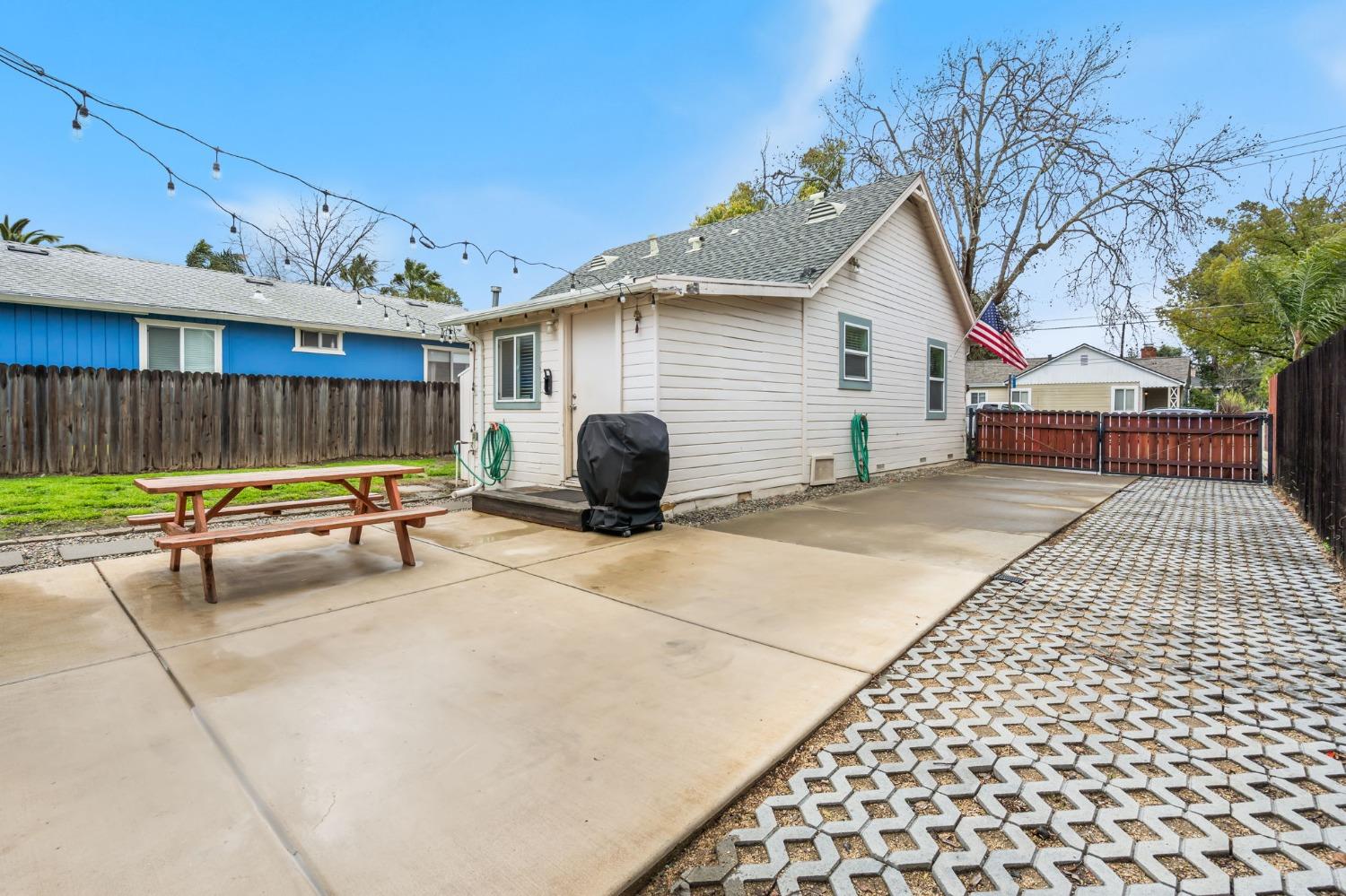 3409 53rd Street