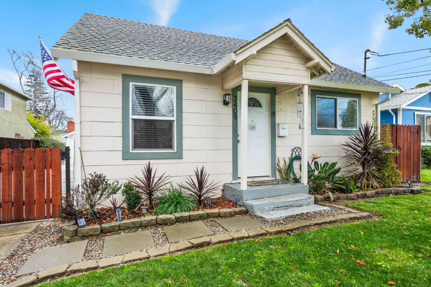 3409 53rd Street