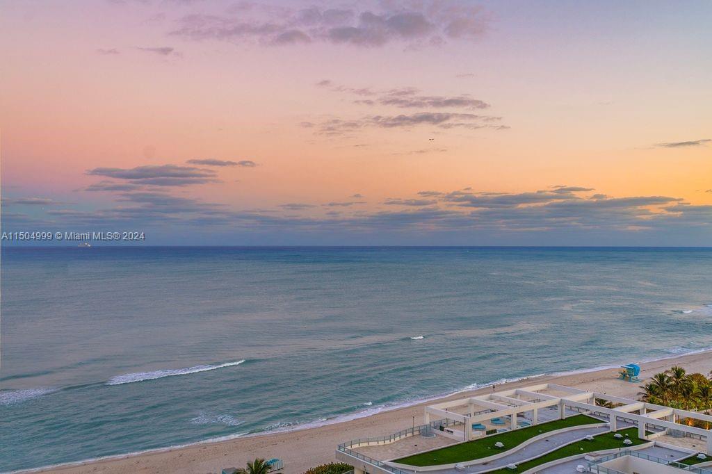 6801 Collins Ave Unit: PH01-PH02