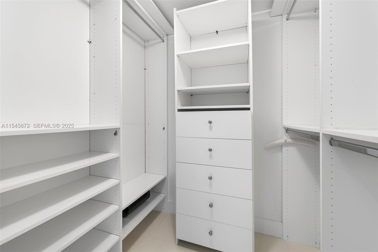 6801 Collins Ave Unit: 1210 /1206