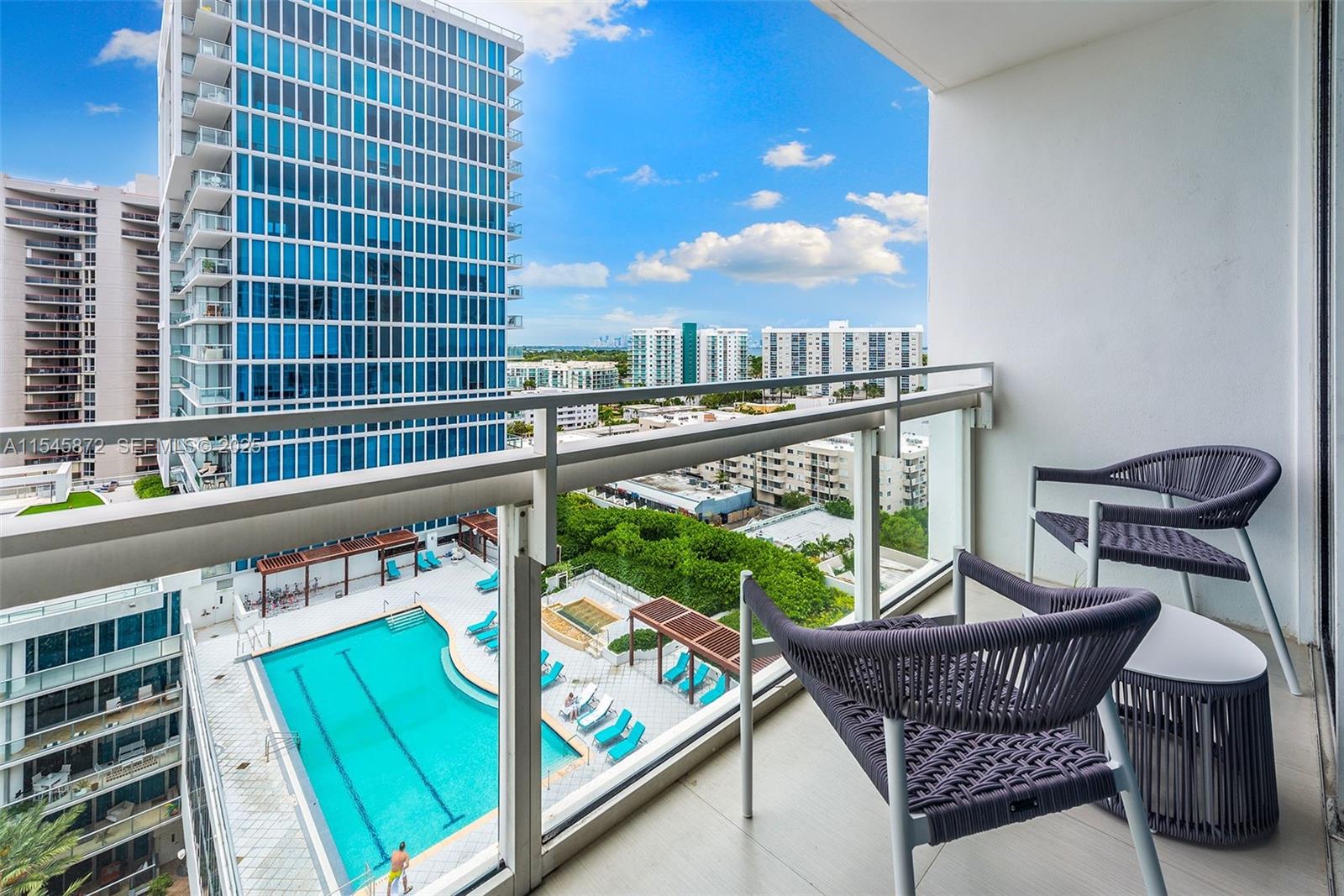 6801 Collins Ave Unit: 1210 /1206