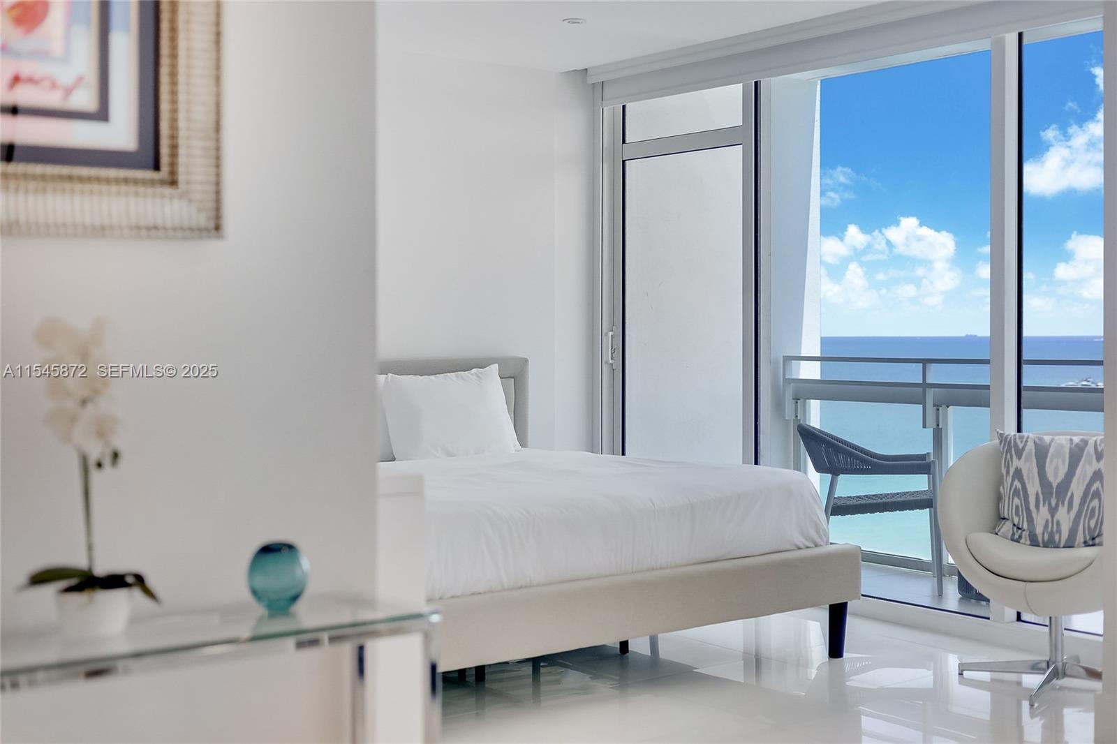 6801 Collins Ave Unit: 1210 /1206