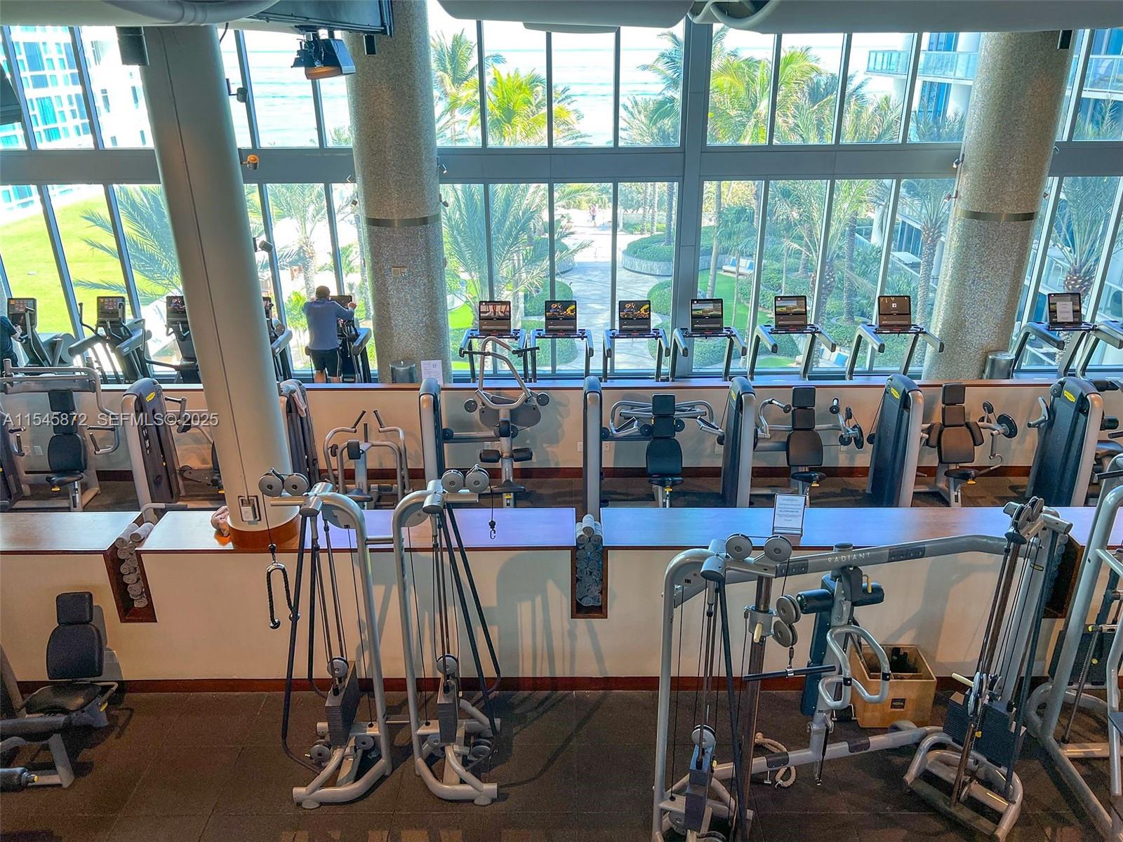 6801 Collins Ave Unit: 1210 /1206