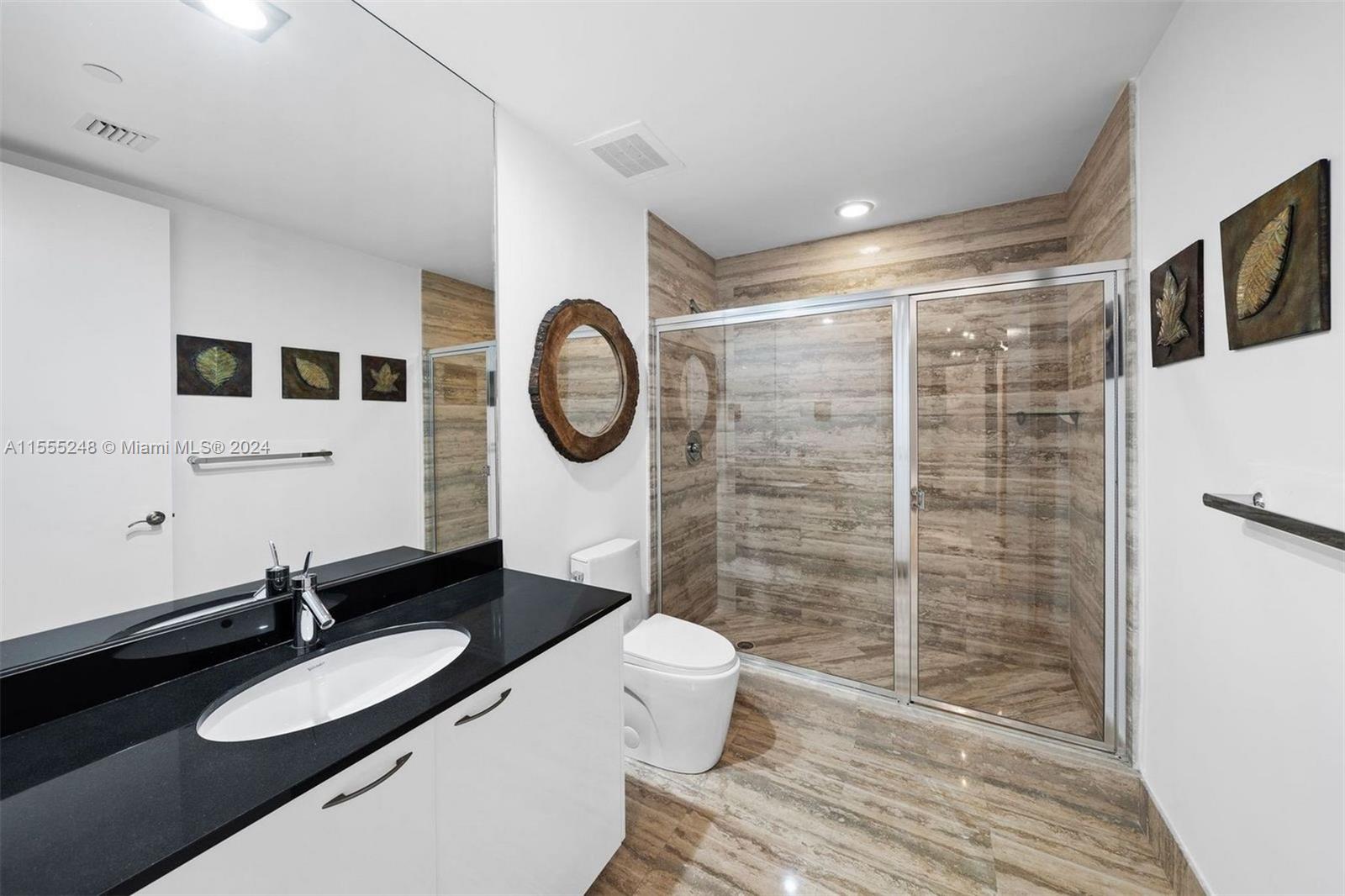 15811 Collins Ave # 1507