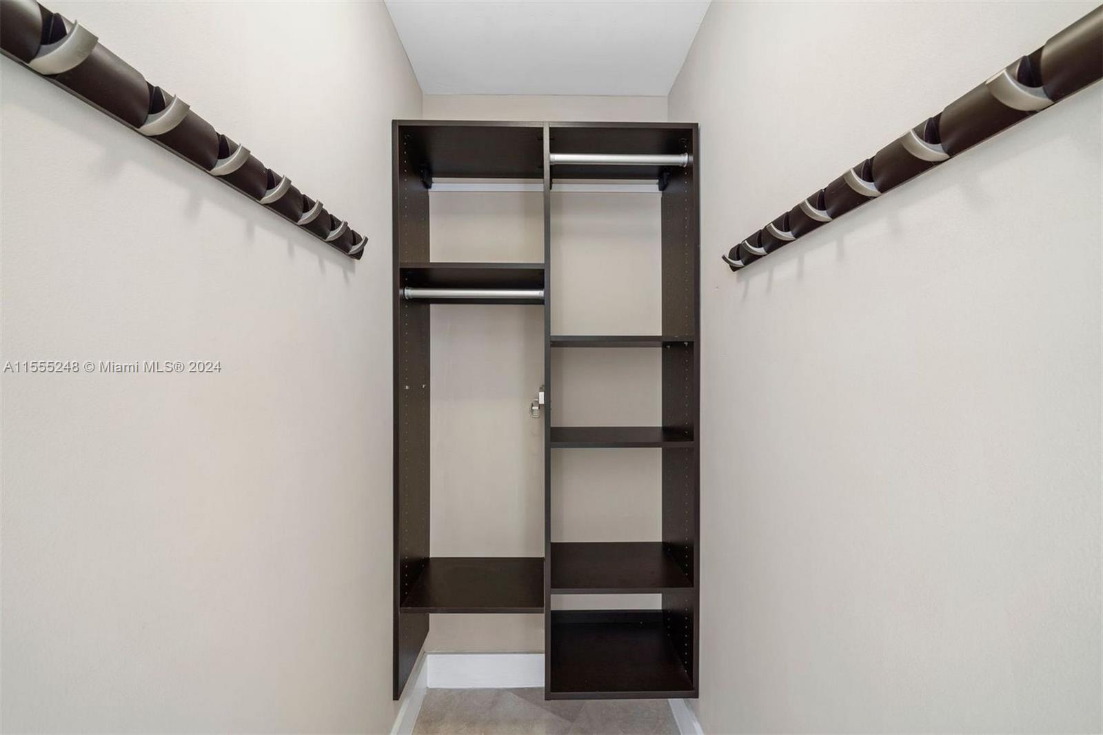 15811 Collins Ave # 1507